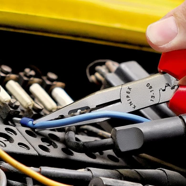 Knipex 1301614 6-1/4" 4-in-1 Electricians' Pliers - Image 5